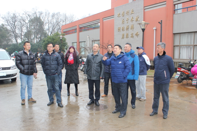 检查运动员公寓周边